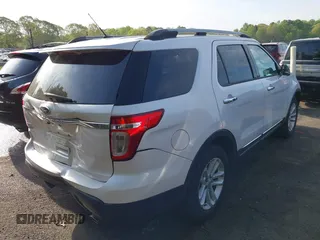 2013 Ford Explorer XLT with VIN 1FM5K7D81DGA97095, listed as a IAAI auction lot 42003091 with 143,148 mi miles. Bid and sale history available at carsss.com. Image 4.