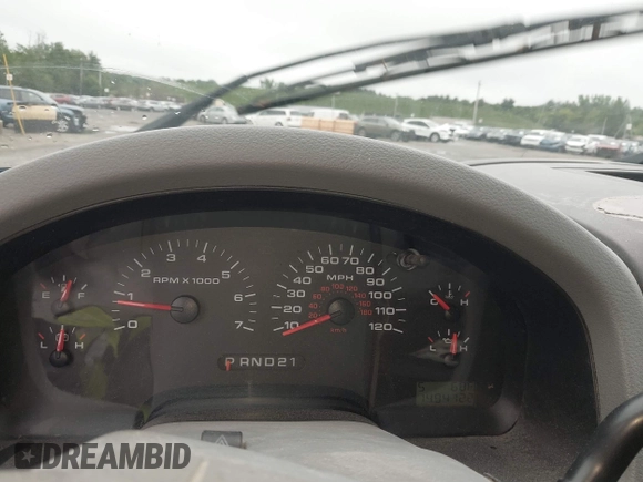 2007 Ford F-150 XLT z VIN 1FTPX14567FA09430, wystawiony jako IAAI lot #42543974 z przebiegiem 149 412 mil mil oraz . Historia ofert i sprzedaży dostępna na DreamBid. Obrazek 7.