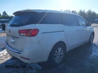 2015 Kia Sedona L with VIN KNDMA5C15F6031279, listed as a IAAI auction lot 41364859 with 149,511 mi miles. Bid and sale history available at carsss.com. Image 4.