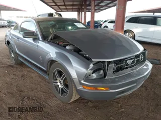 2007 Ford Mustang Deluxe with VIN 1ZVHT80N775234974, listed as a IAAI auction lot 42029377 with 227,856 mi miles. Bid and sale history available at carsss.com. Image 1.