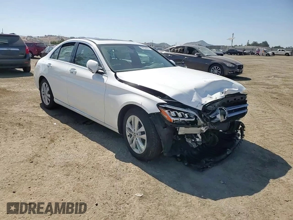 2019 Mercedes-Benz C 300 with VIN 55SWF8DB2KU283071, listed as a Copart auction lot 59438405 with 29,106 mi miles and Salvage title. Bid and sale history available at DreamBid. Image 14.