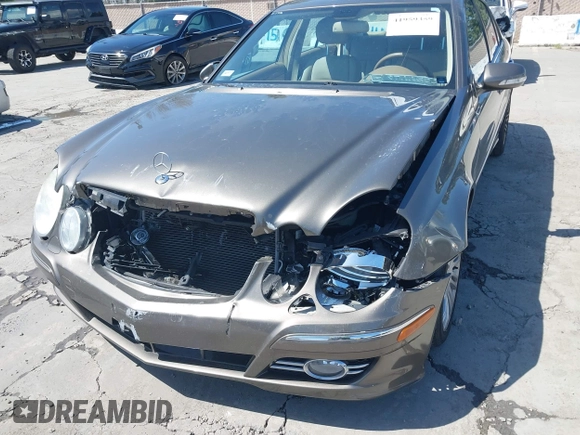 2008 Mercedes-Benz E-Class Luxury 3.5L with VIN WDBUF56X98B302578, listed as a IAAI auction lot 41959359 with 151,321 mi miles. Bid and sale history available at carsss.com. Image 6.