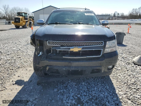 2013 Chevrolet Avalanche LT with VIN 3GNTKFE76DG179301, listed as a Copart auction lot 49106465 with 124,537 mi miles and Salvage Title. Bid and sale history available at carsss.com. Image 5.