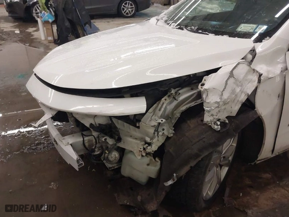 2018 Chevrolet Impala LT with VIN 2G1105S35J9167429, listed as a IAAI auction lot 41515218 with 115,508 mi miles. Bid and sale history available at carsss.com. Image 6.