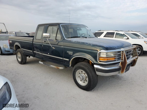 1997 Ford F-250 HD with VIN 1FTHX26F7VEB82053, listed as a Copart auction lot 75110624 with 0 mi miles and Non Repairable. Bid and sale history available at carsss.com. Image 4.