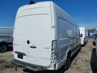 2022 Mercedes-Benz Sprinter Cargo with VIN W1Y4ECHY5NT081741, listed as a IAAI auction lot 41705096 with 70,294 mi miles. Bid and sale history available at carsss.com. Image 4.