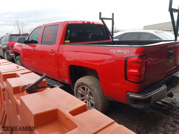 2016 Chevrolet Silverado 1500 LT with VIN 3GCUKREC6GG286204, listed as a IAAI auction lot 41353727 with 304,501 mi miles. Bid and sale history available at carsss.com. Image 3.