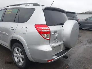2011 Toyota RAV4 Ltd with VIN 2T3DK4DV7BW054614, listed as a IAAI auction lot 41815327 with 203,775 mi miles. Bid and sale history available at carsss.com. Image 21.