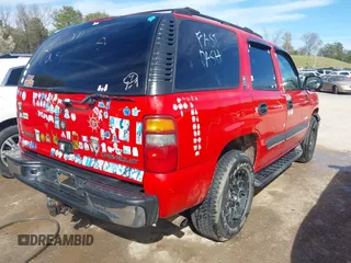 2002 Chevrolet Tahoe Z71 with VIN 1GNEK13ZX2R188032, listed as a IAAI auction lot 41835961 with 177,874 mi miles. Bid and sale history available at carsss.com. Image 4.
