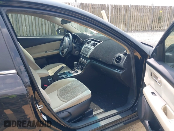 2009 Mazda 6 i Touring with VIN 1YVHP82A595M05140, listed as a IAAI auction lot 42448732 with 176,933 mi miles and . Bid and sale history available at DreamBid. Image 5.