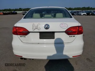 2013 Volkswagen Jetta SE с VIN 3VWDP7AJ3DM403922, выставлен на аукционе Copart как лот 60360605 с пробегом 130 806 миль миль и Списание • Salvage title. История ставок и продаж доступна на DreamBid. Изображение 6.
