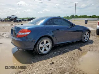 2006 Mercedes-Benz SLK 280 z VIN WDBWK54F56F093098, wystawiony jako Copart lot #58618735 z przebiegiem 155 916 mil mil oraz Tytuł czysty. Historia ofert i sprzedaży dostępna na DreamBid. Obrazek 3.
