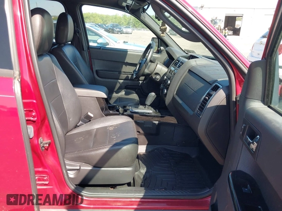 2010 Ford Escape Limited с VIN 1FMCU9EG0AKD06905, выставлен на аукционе IAAI как лот 42389127 с пробегом 116 672 миль миль и . История ставок и продаж доступна на DreamBid. Изображение 5.