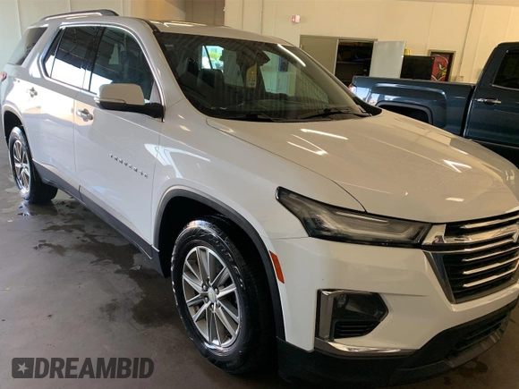 2022 Chevrolet Traverse LT Leather with VIN 1GNEVHKW6NJ139548, listed as a IAAI auction lot 42175647 with 68,895 mi miles. Bid and sale history available at carsss.com. Image 1.