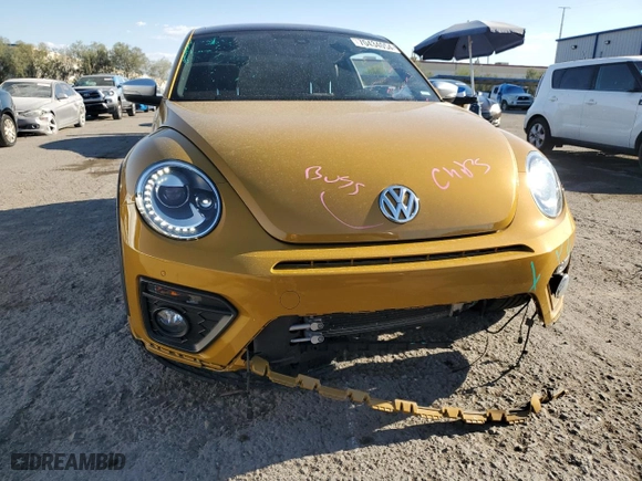 2018 Volkswagen Beetle Dune with VIN 3VWSD7AT6JM703211, listed as a Copart auction lot 70434054 with 0 mi miles and Salvage Title. Bid and sale history available at carsss.com. Image 5.