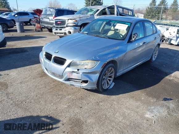 2011 BMW 3 Series 328i xDrive with VIN WBAPK5C54BA660498, listed as a IAAI auction lot 41883414 with 140,938 mi miles and . Bid and sale history available at DreamBid. Image 17.