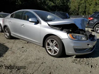 2015 Volvo S60 T5 Platinum with VIN YV1612TM8F1357277, listed as a Copart auction lot 74011524 with 142,092 mi miles and Non Repairable. Bid and sale history available at carsss.com. Image 4.
