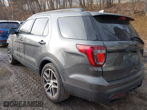 2016 Ford Explorer Sport z VIN 1FM5K8GT6GGC83628, wystawiony jako IAAI lot #41546631 z przebiegiem 85 712 mil mil oraz . Historia ofert i sprzedaży dostępna na DreamBid. Obrazek 3.
