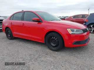 2014 Volkswagen Jetta Sedan SE w/Connectivity/Sunroof PZEV with VIN 3VWD17AJ7EM368224, listed as a IAAI auction lot 41319243 with 1 mi miles. Bid and sale history available at carsss.com. Image 1.