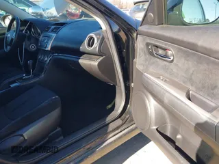 2010 Mazda 6 i Grand Touring with VIN 1YVHZ8CH3A5M07348, listed as a IAAI auction lot 41448909 with 185,808 mi miles and . Bid and sale history available at DreamBid. Image 5.