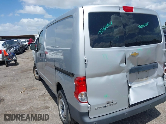 2015 Chevrolet City Express Cargo LT z VIN 3N63M0ZN1FK702603, wystawiony jako IAAI lot #39793062 z przebiegiem 101 593 mil mil oraz . Historia ofert i sprzedaży dostępna na DreamBid. Obrazek 3.