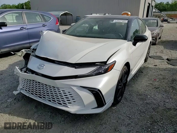 2025 Toyota Camry LE z VIN 4T1DAACK0SU015011, wystawiony jako Copart lot #53547485 z przebiegiem 2 200 mil mil oraz Szkoda całkowita • Salvage title. Historia ofert i sprzedaży dostępna na DreamBid. Obrazek 14.