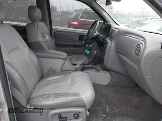 2004 Chevrolet TrailBlazer EXT LS with VIN 1GNET16S346226037, listed as a IAAI auction lot 41565416 with 193,534 mi miles. Bid and sale history available at carsss.com. Image 5.