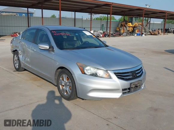 2012 Honda Accord LX Premium z VIN 1HGCP2F49CA157556, wystawiony jako IAAI lot #42031932 z przebiegiem 118 020 mil mil oraz . Historia ofert i sprzedaży dostępna na DreamBid. Obrazek 1.