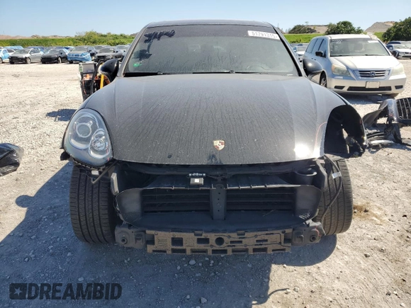 2018 Porsche Cayenne z VIN WP1AA2A23JKA00043, wystawiony jako Copart lot #51791315 z przebiegiem 71 733 mil mil oraz Szkoda całkowita • Salvage title. Historia ofert i sprzedaży dostępna na DreamBid. Obrazek 5.