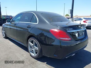 2018 Mercedes-Benz C 300 z VIN WDDWF4JB2JR417509, wystawiony jako IAAI lot #42291433 z przebiegiem 66 837 mil mil oraz . Historia ofert i sprzedaży dostępna na DreamBid. Obrazek 3.
