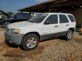 2006 Ford Escape z VIN 1FMYU95H96KD56255, wystawiony jako Copart lot #58376545 z przebiegiem 149 542 mil mil oraz Szkoda całkowita • Salvage title. Historia ofert i sprzedaży dostępna na DreamBid. Obrazek 1.