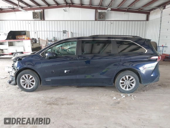 2021 Toyota Sienna LE z VIN 5TDKRKEC3MS070561, wystawiony jako IAAI lot #42331063 z przebiegiem 56 413 mil mil oraz . Historia ofert i sprzedaży dostępna na DreamBid. Obrazek 15.
