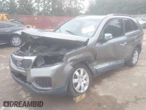 2011 Kia Sorento LX with VIN 5XYKT4A22BG149224, listed as a IAAI auction lot 40252333 with 183,619 mi miles. Bid and sale history available at carsss.com. Image 19.