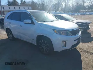 2014 Kia Sorento SX with VIN 5XYKWDA72EG452494, listed as a IAAI auction lot 41690977 with 143,099 mi miles. Bid and sale history available at carsss.com. Image 1.