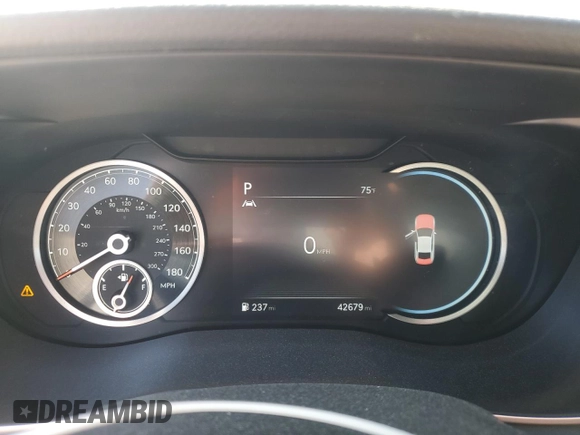 2022 Genesis G70 3.3T with VIN KMTG54TE8NU100556, listed as a Copart auction lot 82680694 with 42,679 mi miles and Salvage Title. Bid and sale history available at carsss.com. Image 9.