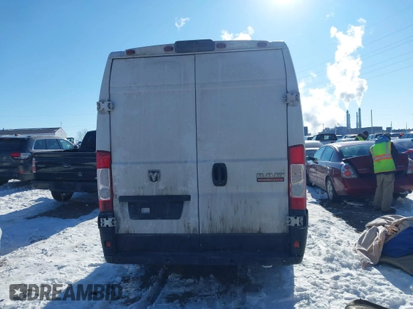 2020 Ram ProMaster Cargo with VIN 3C6URVJGXLE122352, listed as a IAAI auction lot 41331553 with 492,649 mi miles and . Bid and sale history available at carsss.com. Image 16.