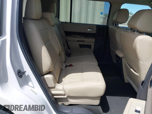 2015 Ford Flex SEL with VIN 2FMHK6C85FBA09233, listed as a IAAI auction lot 42142972 with 221,909 mi miles. Bid and sale history available at carsss.com. Image 8.