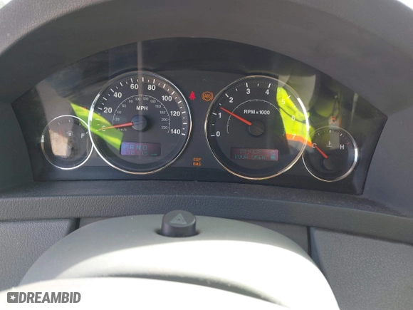 2007 Jeep Grand Cherokee Laredo with VIN 1J8GS48K17C507013, listed as a IAAI auction lot 41702347 with 178,119 mi miles. Bid and sale history available at carsss.com. Image 7.