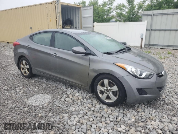 2013 Hyundai Elantra GLS z VIN 5NPDH4AE0DH307009, wystawiony jako Copart lot #58801165 z przebiegiem 143 286 mil mil oraz Czysty tytuł • Clean title. Historia ofert i sprzedaży dostępna na DreamBid. Obrazek 4.