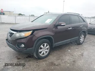 2011 Kia Sorento LX with VIN 5XYKT3A13BG094591, listed as a IAAI auction lot 41986727 with 237,681 mi miles. Bid and sale history available at carsss.com. Image 2.