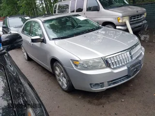 2008 Lincoln MKZ z VIN 3LNHM26T28R647608, wystawiony jako IAAI lot #42527530 z przebiegiem 118 720 mil mil oraz . Historia ofert i sprzedaży dostępna na DreamBid. Obrazek 1.