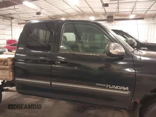 2000 Toyota Tundra SR5 with VIN 5TBRT341XYS066351, listed as a IAAI auction lot 41485162 with 218,512 mi miles and . Bid and sale history available at DreamBid. Image 13.
