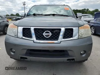 2015 Nissan Armada SV z VIN 5N1BA0ND1FN613558, wystawiony jako Copart lot #56204725 z przebiegiem 121 129 mil mil oraz Czysty tytuł • Clean title. Historia ofert i sprzedaży dostępna na DreamBid. Obrazek 5.