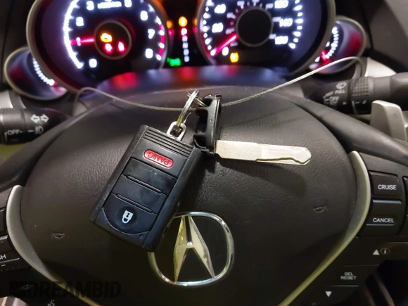 2010 Acura TL Technology z VIN 19UUA9F52AA002593, wystawiony jako IAAI lot #42033029 z przebiegiem 180 706 mil mil oraz . Historia ofert i sprzedaży dostępna na DreamBid. Obrazek 11.