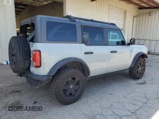 2023 Ford Bronco with VIN 1FMDE5BH7PLB10308, listed as a Copart auction lot 68211584 with 32,685 mi miles and Salvage Title. Bid and sale history available at DreamBid. Image 3.