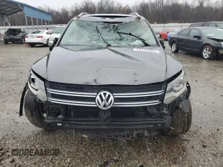 2016 Volkswagen Tiguan SE with VIN WVGAV7AX7GW561941, listed as a Copart auction lot 44717085 with Not provided miles and Salvage title. Bid and sale history available at DreamBid. Image 5.