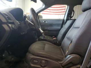 2017 Ford Police Interceptor Utility z VIN 1FM5K8AR1HGD13925, wystawiony jako Copart lot #64199685 z przebiegiem 141 995 mil mil oraz Czysty tytuł • Clean title. Historia ofert i sprzedaży dostępna na DreamBid. Obrazek 7.