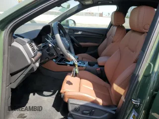 2024 Audi Q5 S line Premium Plus с VIN WA1E2AFY5R2086601, выставлен на аукционе Copart как лот 53965715 с пробегом 5 844 миль миль и Списание • Salvage title. История ставок и продаж доступна на DreamBid. Изображение 7.