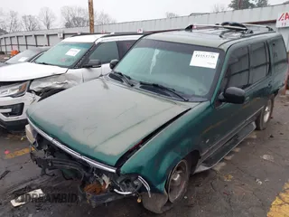 2000 Ford Explorer XLT с VIN 1FMZU63P9YUB63432, выставлен на аукционе IAAI как лот 41553738 с пробегом 332 946 миль миль и . История ставок и продаж доступна на DreamBid. Изображение 17.