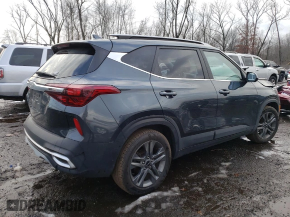 2023 Kia Seltos S with VIN KNDEU2AA7P7351843, listed as a Copart auction lot 83433154 with 38,576 mi miles and Salvage title. Bid and sale history available at DreamBid. Image 3.
